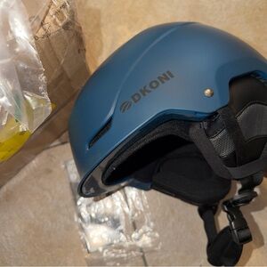 New Open Box Ski Helmet Blue Size Large